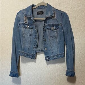 Ci Sono Women's Denim Blue Distressed Jean Jacket. Good Condition. Size M.